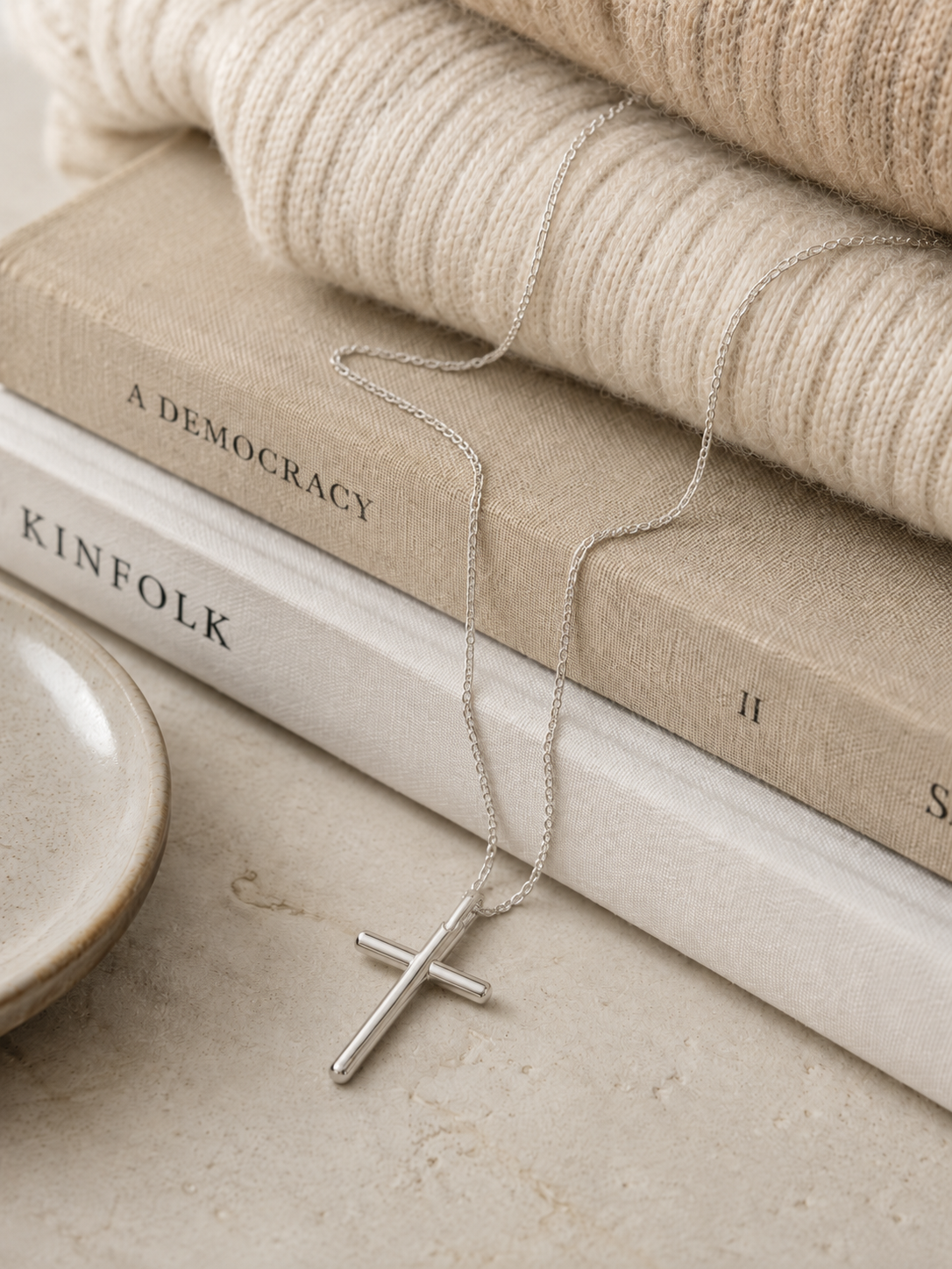 What Does a Cross Necklace Mean?